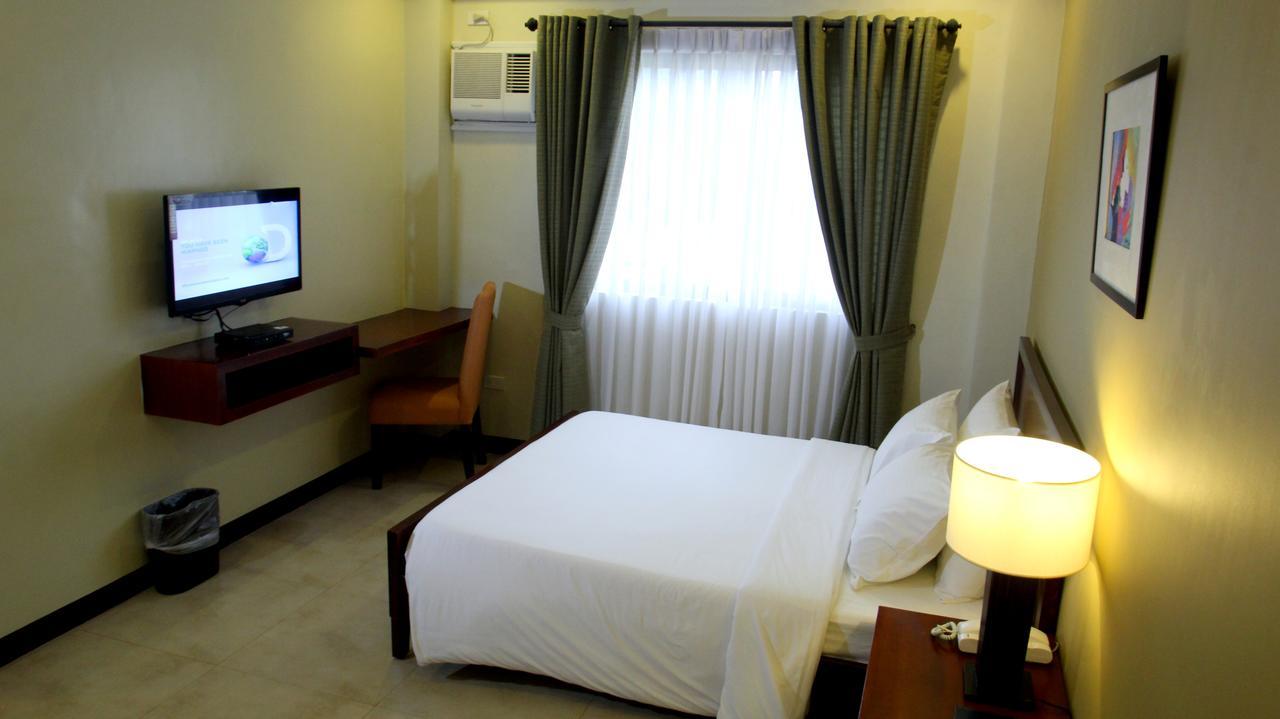 North Garden Suites Davao City Kültér fotó